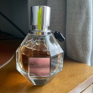 Flowerbomb by Viktor